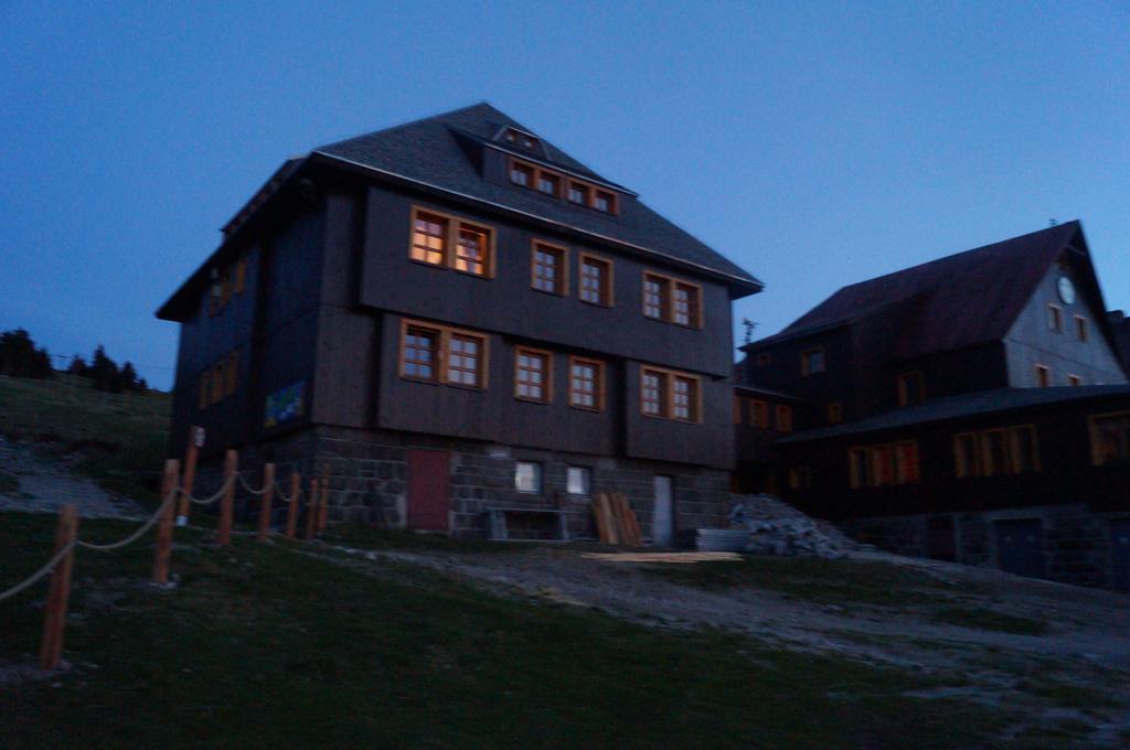 Hostel Schronisko Pttk Hala Szrenicka Schreiberhau Exterior foto